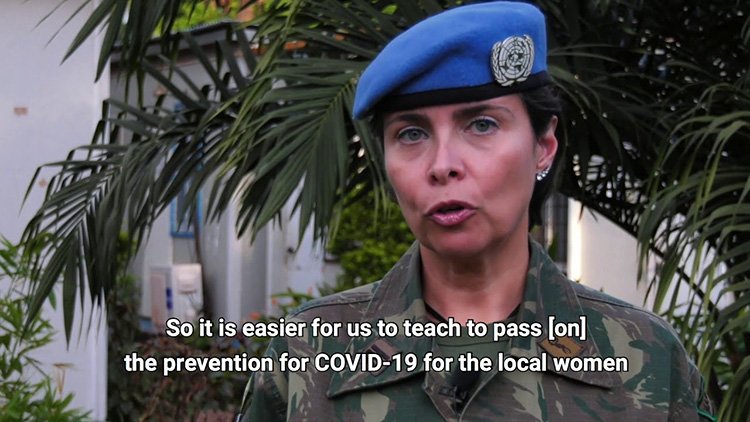 印度少校苏曼•加瓦尼和巴西指挥官卡拉•蒙泰罗•德•卡斯特罗•阿劳霍